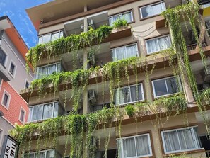 Fachada da propriedade