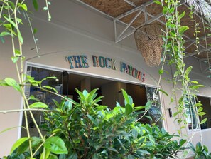 Front of property - The Rock Patong Comfort Stay (Patong)