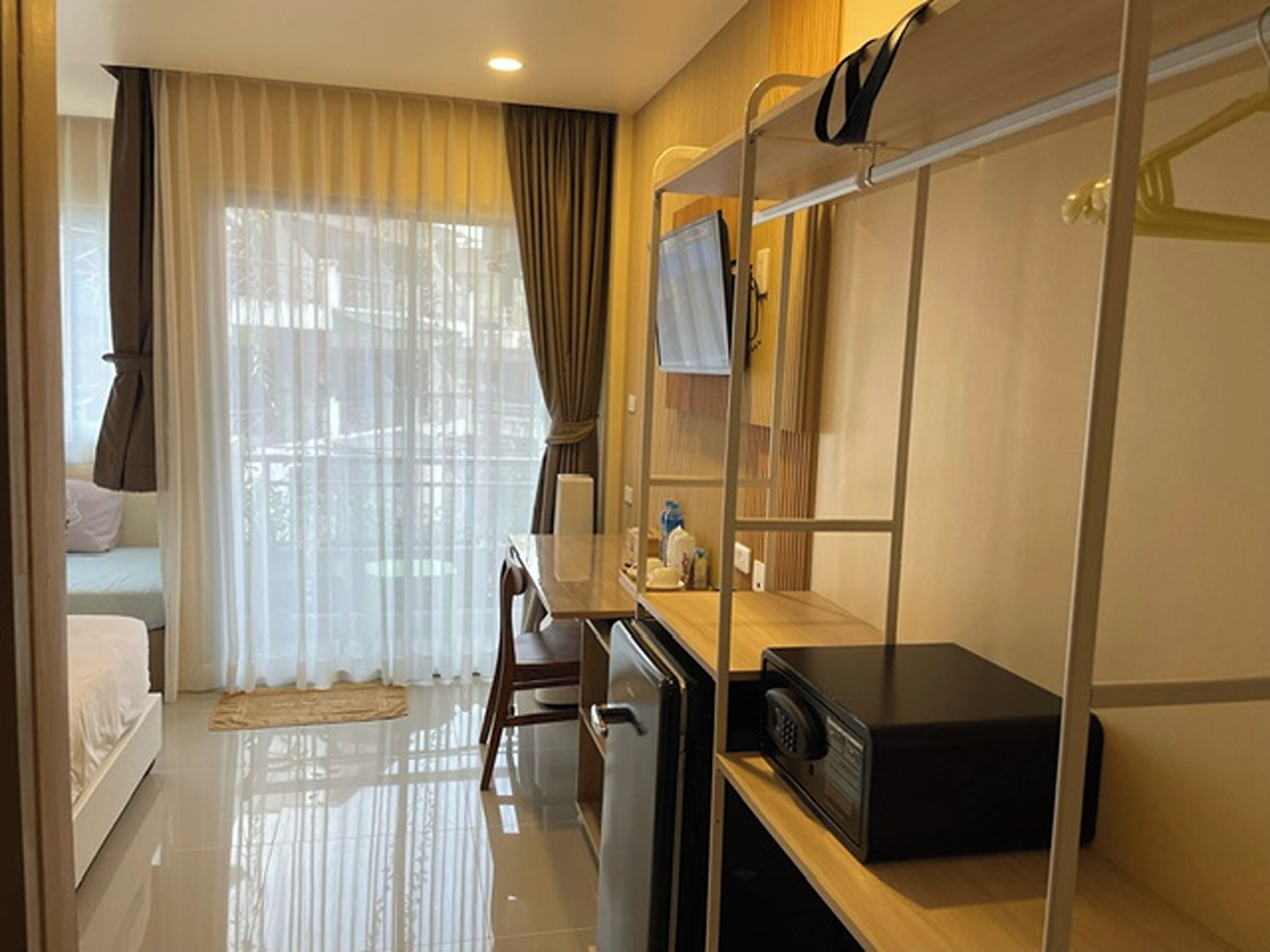 Superior Mountain View with Balcony | Hypo-allergenic bedding, in-room safe, free WiFi, bed sheets