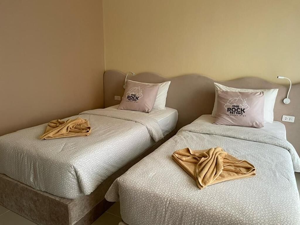 Standard Twin Room | Premium bedding, desk, laptop workspace, WiFi (free)