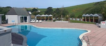 Newquay Bay Park 3-Bed Caravan, Sleeps 6 with Pool