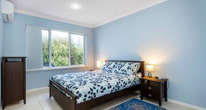 Lovely 4 bedroom home with resort amenities