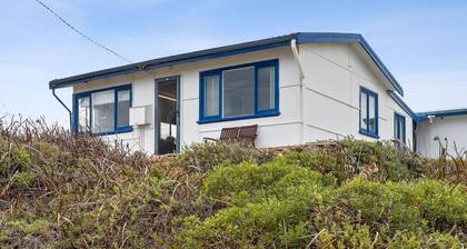 Vintage Ledge Point Beach Shack