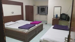 Standard Room | Free WiFi - Hotel Sangam sagar (Sagar)