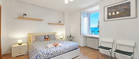 1 chambre, fer et planche à repasser, Wi-Fi gratuit, draps fournis