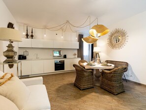 TV - Scirocco by Interhome (Marina di Andora)