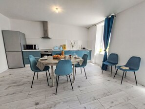 Dining - La Trélennoise by Interhome (Plonéour-Lanvern)
