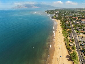 Beach - Perch - Kihei Ali‘i Kai Front Row Penthouse | Walk to Beach & Food (Kihei)