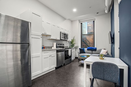 华丽公寓, 1 张大床, 无烟房 | 私人厨房 | 冰箱、微波炉、炉灶、洗碗机