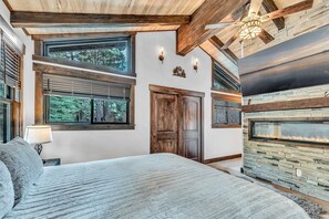 6 bedrooms, WiFi, bed sheets