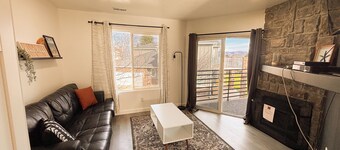 14-Plex Condo 220 | 1 Bed, 1 Bath