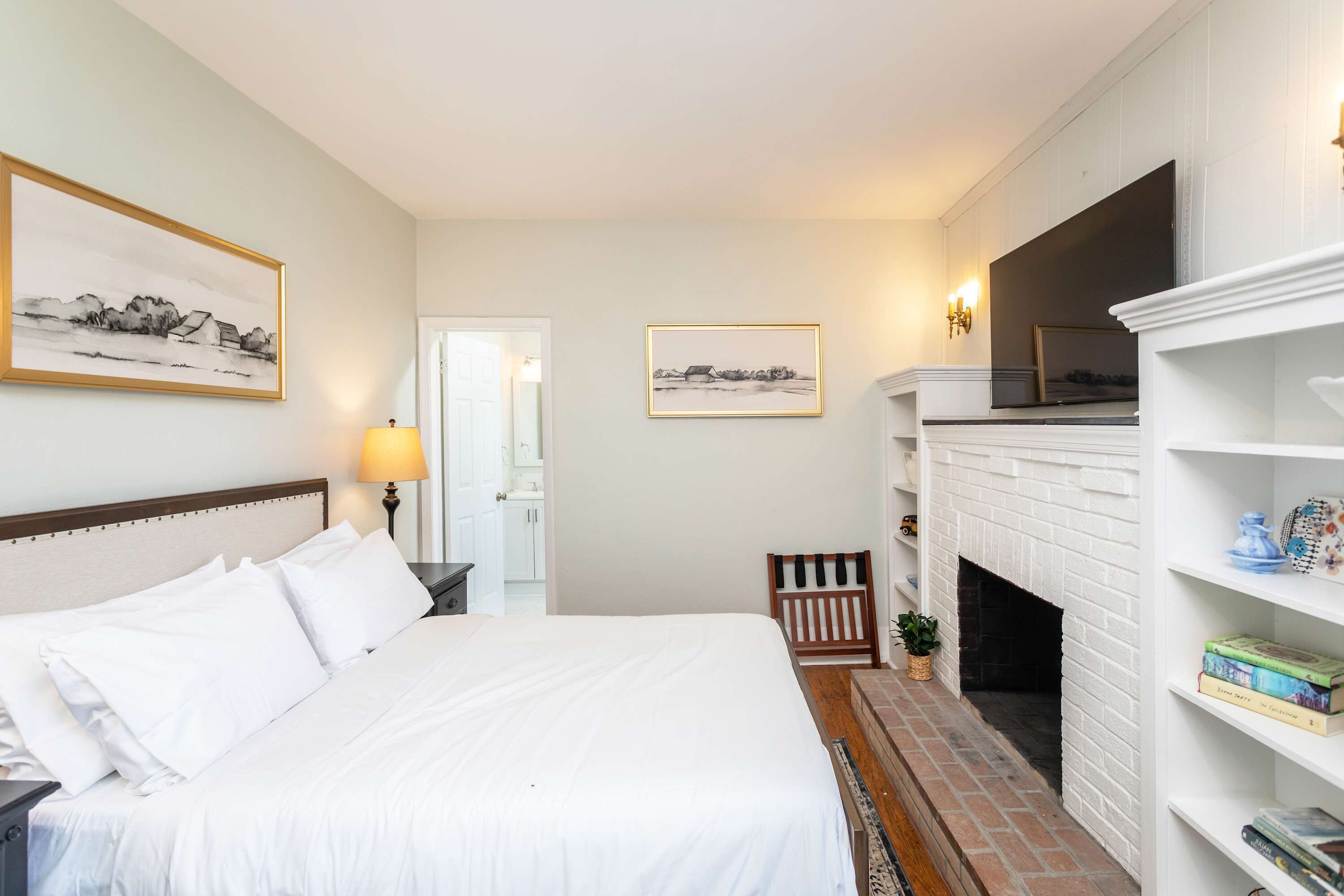 1 Schlafzimmer, Schreibtisch, WLAN, Bettwäsche