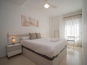 3 bedrooms, iron/ironing board, Internet, bed sheets - sibssanlúcar Océano con terraza (Sanlucar de Barrameda)