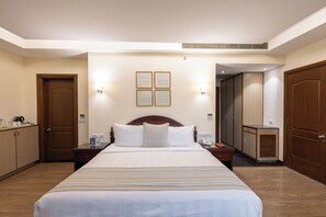 Luxury Studio Suite, City View - The BellaVista Hotel Chandigarh Panchkula (Panchkula)