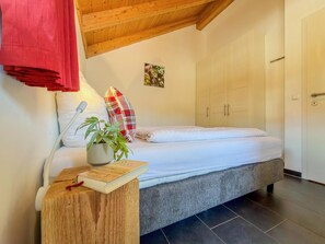 3 chambres, fer et planche à repasser, accès Internet