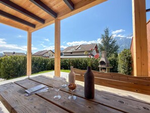 Outdoor dining - Holiday home with garden near ski slopes (Kötschach-Mauthen)