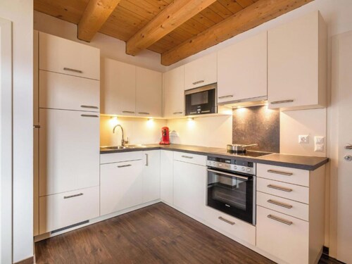 Ski-in/Ski-out chalet with garden