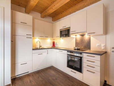 Ski-in/Ski-out chalet with garden