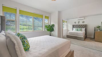 4 bedrooms, desk, iron/ironing board, travel crib