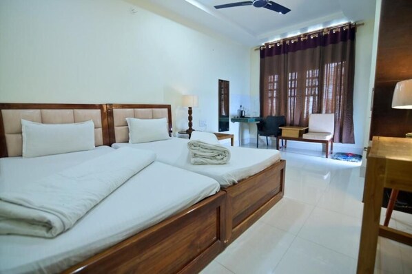 Hypo-allergenic bedding, down comforters, Select Comfort beds, desk