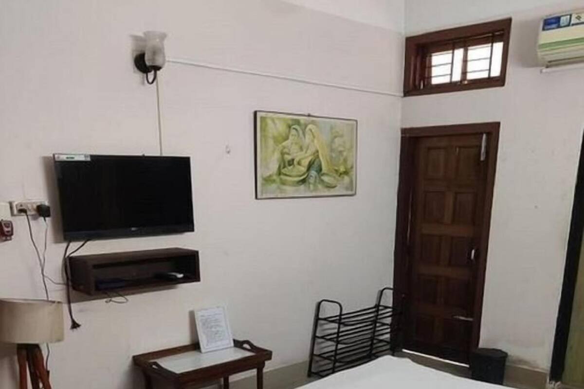 Apartment | Free WiFi, bed sheets