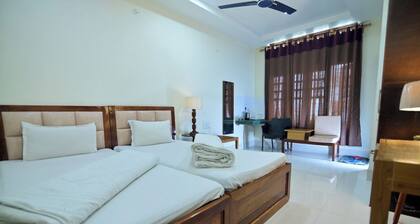 Joyable Homestay Near Sankardev Netralay
