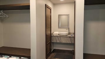 2 dormitorios, wifi gratis, ropa de cama