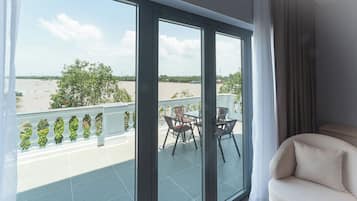 1 chambre, literie de qualité supérieure, minibar, bureau