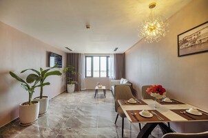 One-Bedroom Apartment River View