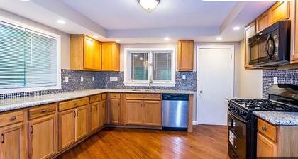 US OPEN RENTAL- 3 bedroom- 10 mins from Oakmont Country Club