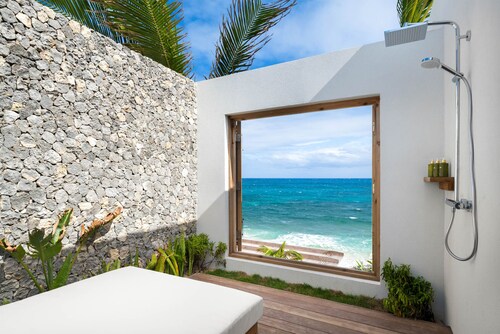 4 BR All-Inclusive Villa @ Ambergris Cay: Dream Away