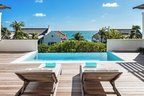 A heated pool - 3 BR All-Inclusive Villa @ Ambergris Cay: Poseidon (Big Ambergris Cay)
