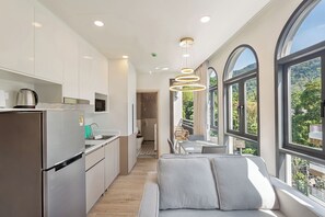 Standard Apartment, Balcony, Courtyard View | 1 bedroom, in-room safe, blackout drapes, iron/ironing board - One bedroom Palmetto Condo Karon A608 (Karon)