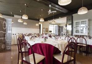 Dining - Apartment in Luni mit Balkon (Luni)