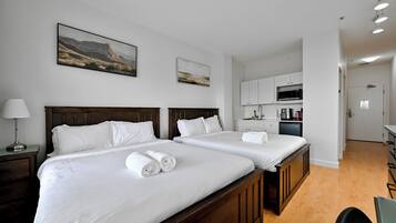 Deluxe Room | Premium bedding, down comforters, individually decorated