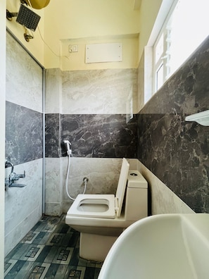 Douche, serviettes fournies