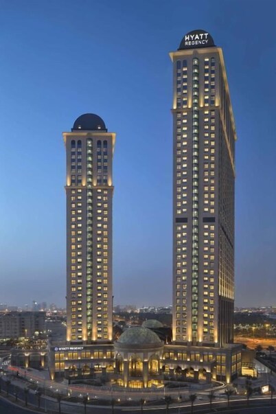 Manzil-Elegant 1BR Apt near Dubai Frame