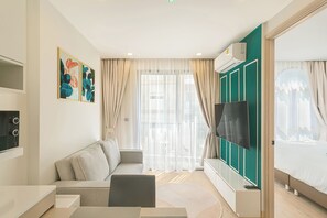 Standard Apartment, Balcony, Courtyard View | 1 bedroom, in-room safe, free WiFi
