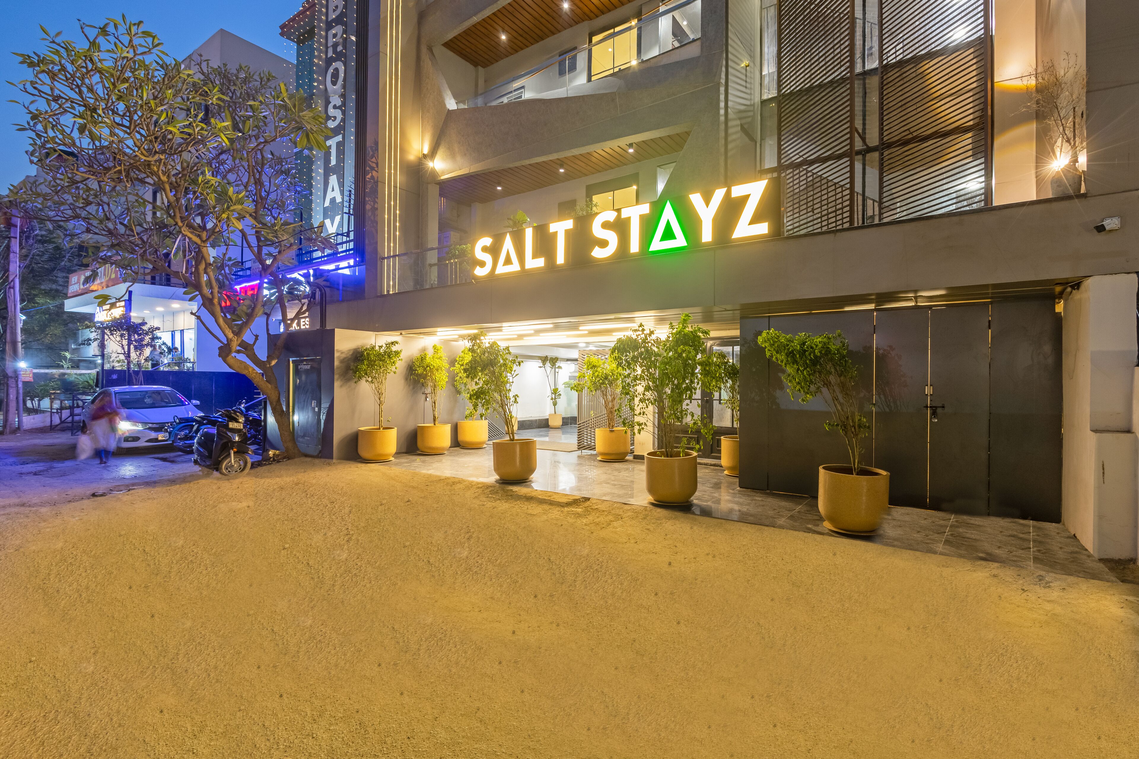 Photo - Saltstayz Premier - Paschim Vihar