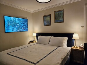 3 bedrooms, iron/ironing board, free WiFi, bed sheets