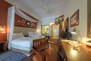 アイロン / アイロン台、WiFi (無料)