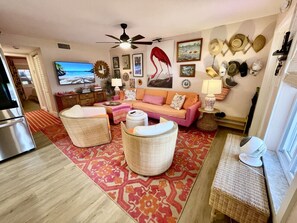 Smart TV - Beauty & the Beach - 1 Min Dr / 5 Min Walk (Cocoa Beach)