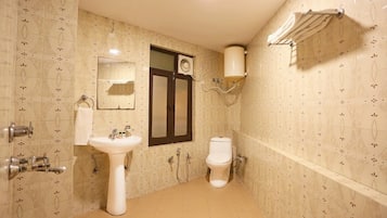 Sturta, baðsloppar, handklæði, sápa