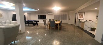 Near to Golf site, Beautiful lake view. Pet Friendly,Family size room