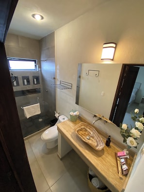 Deluxe Double Room, Garden View | Salle de bain