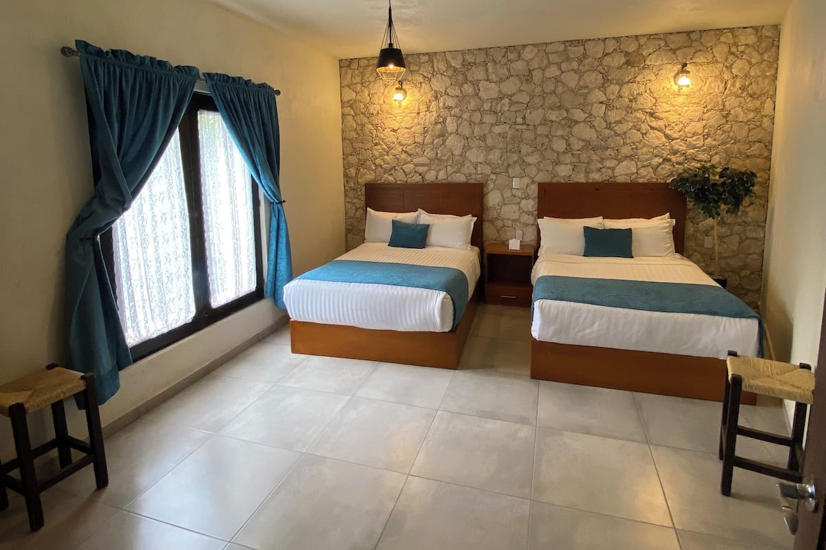 Deluxe Double Room | 1 bilik tidur, seterika/papan seterika, Wi-fi percuma, cadar katil