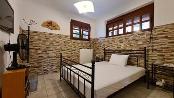 4 bedrooms
