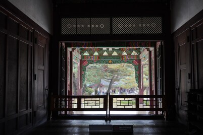 MINNY HOUSE 302. New Open. Best location in Hongdae. Close to hongdae sta.