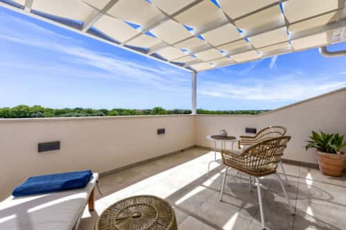 Villa (Rustic Villa Perosa With Heated Pool) | Terraza o patio