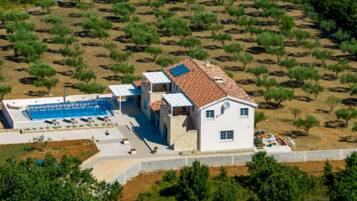 Villa (Rustic Villa Perosa With Heated Pool) | Exterior